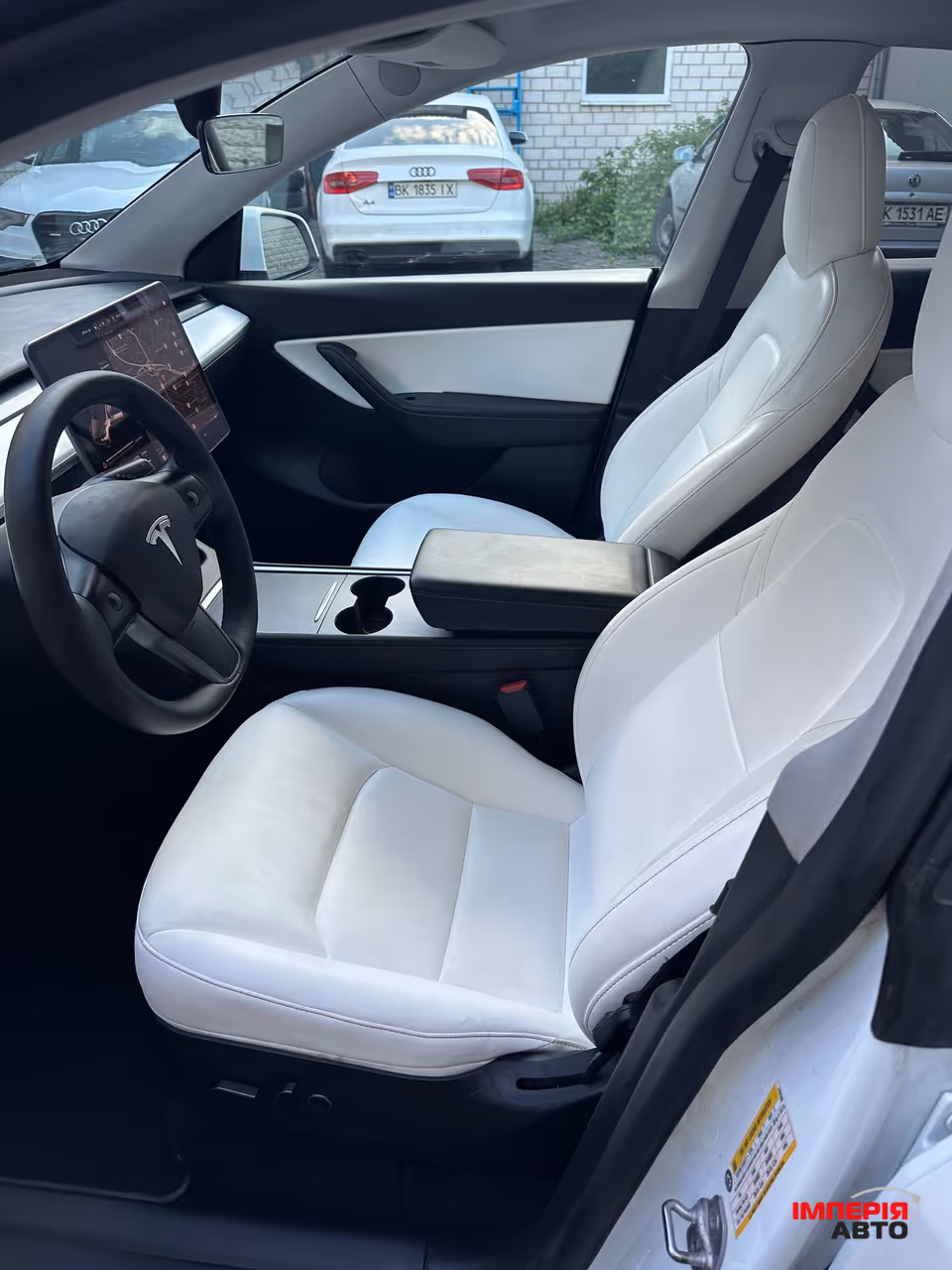 Tesla Model Y - фото 9