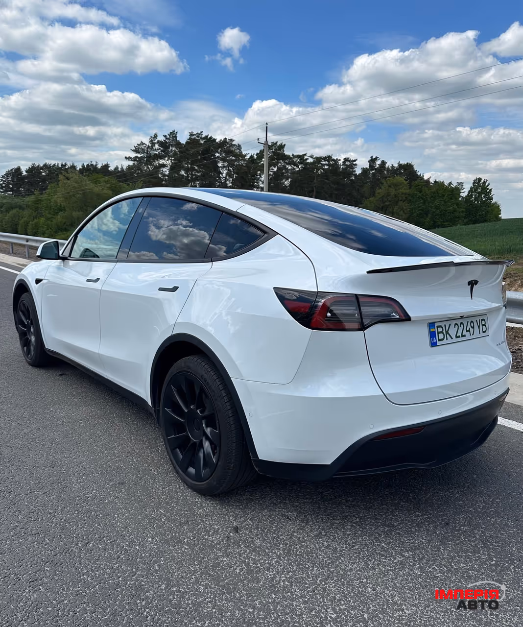 Tesla Model Y - фото 4