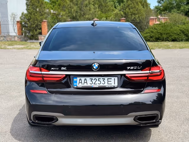 BMW 7 серії - фото 4