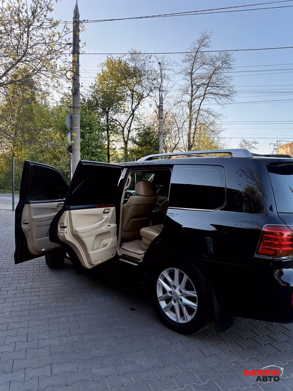 Lexus LX - фото 4