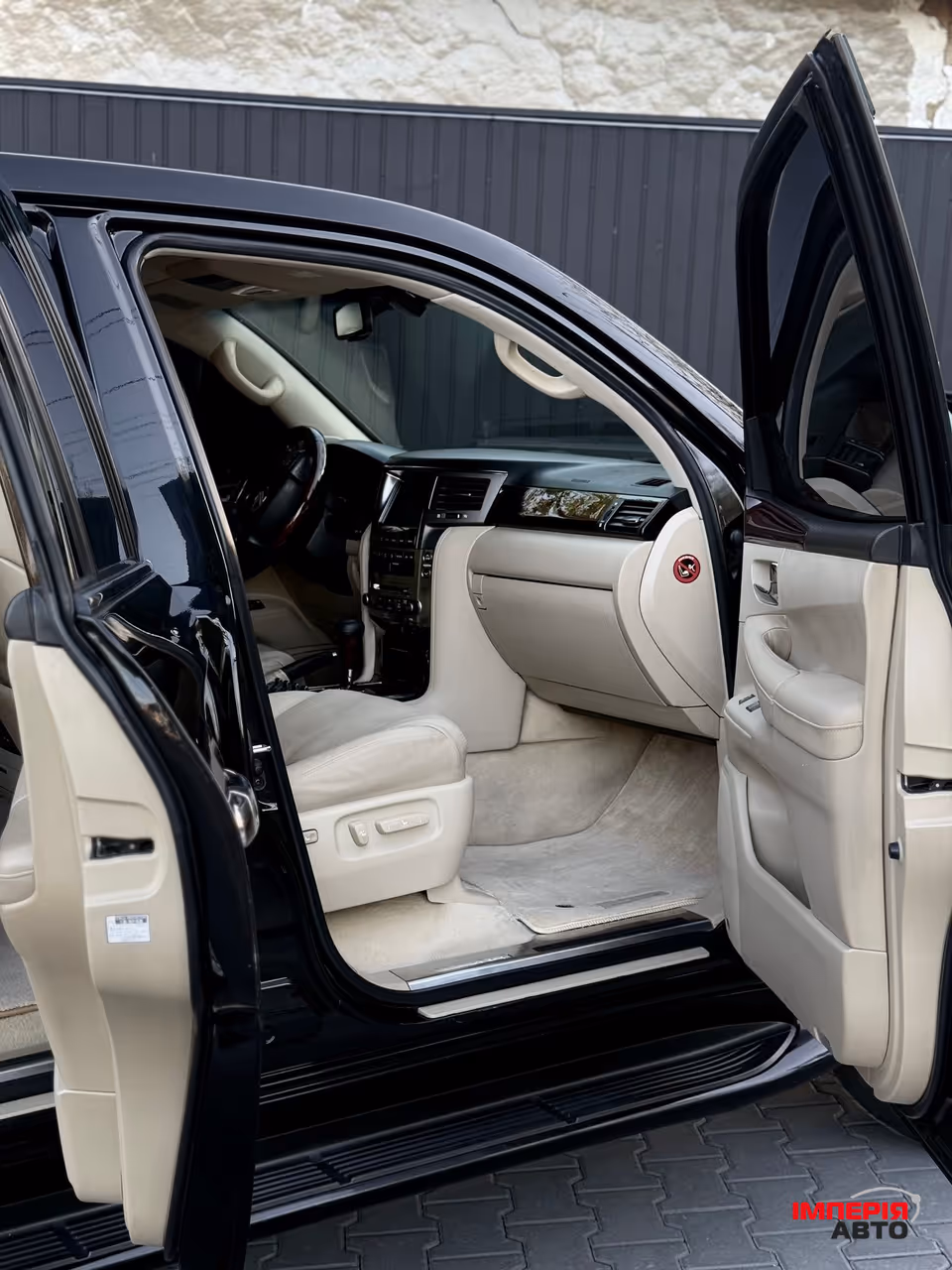 Lexus LX - фото 5