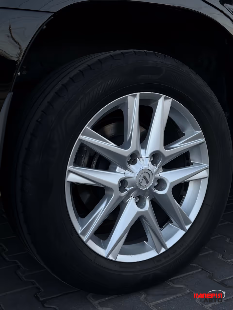 Lexus LX - фото 10