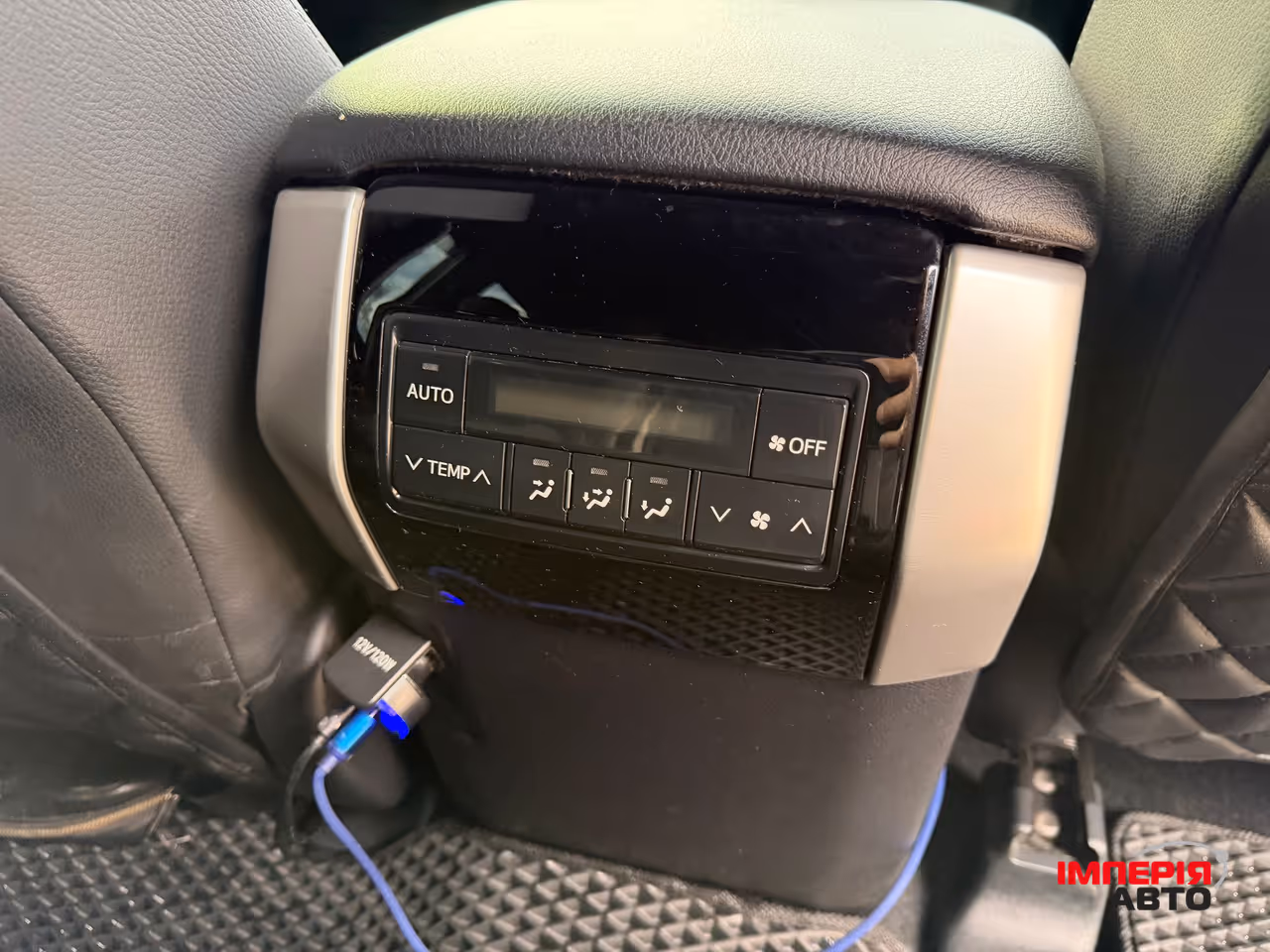 Toyota Land Cruiser Prado - фото 29
