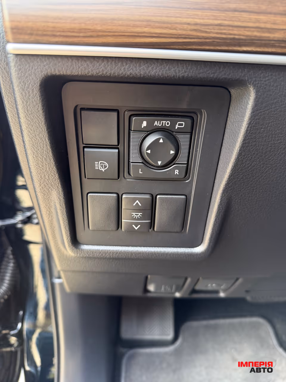 Toyota Land Cruiser Prado - фото 20