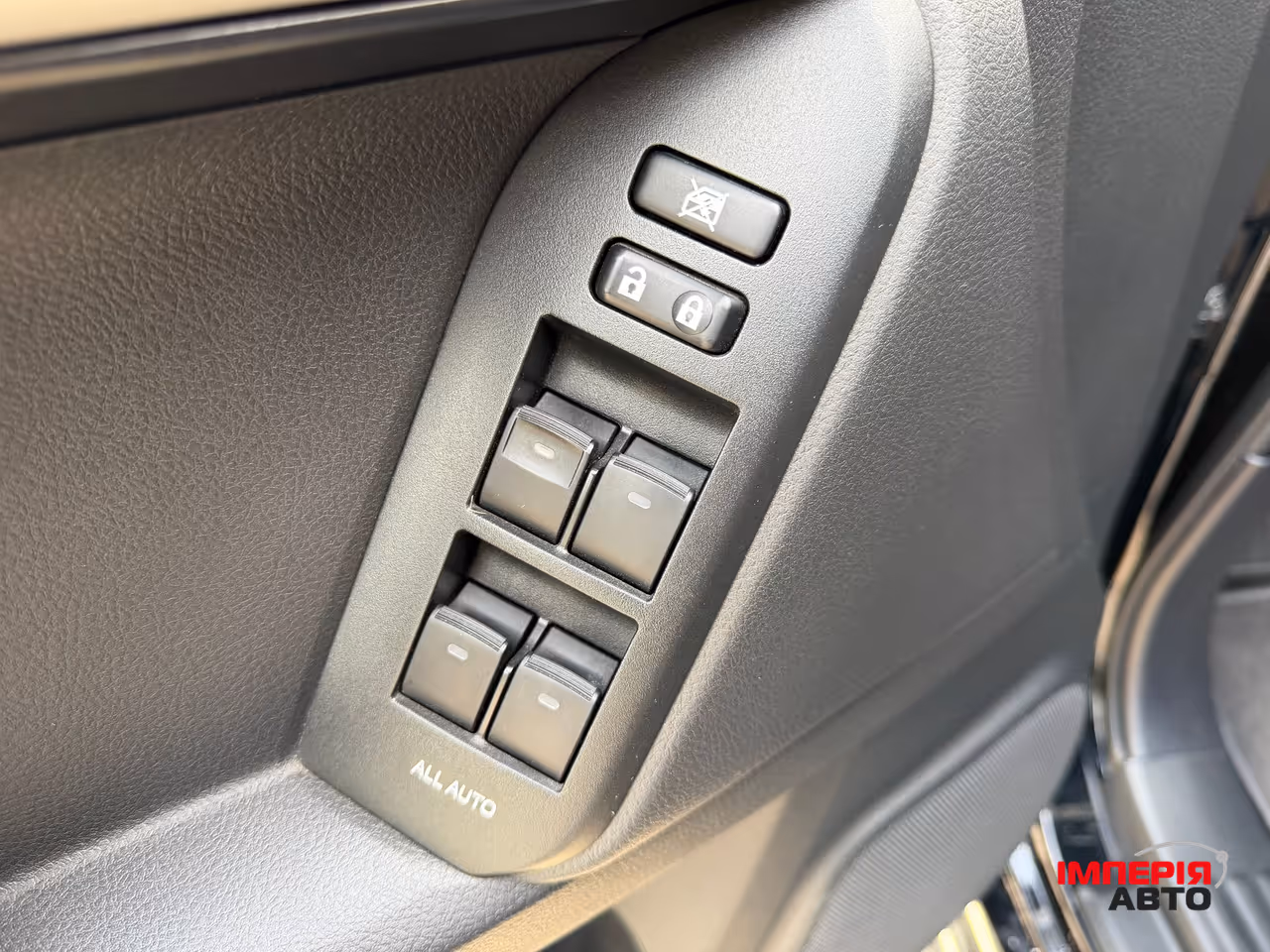 Toyota Land Cruiser Prado - фото 19