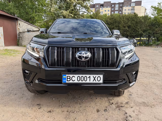 Toyota Land Cruiser Prado - фото 1