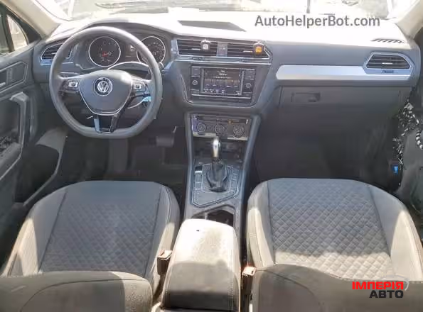 Volkswagen Tiguan - фото 8