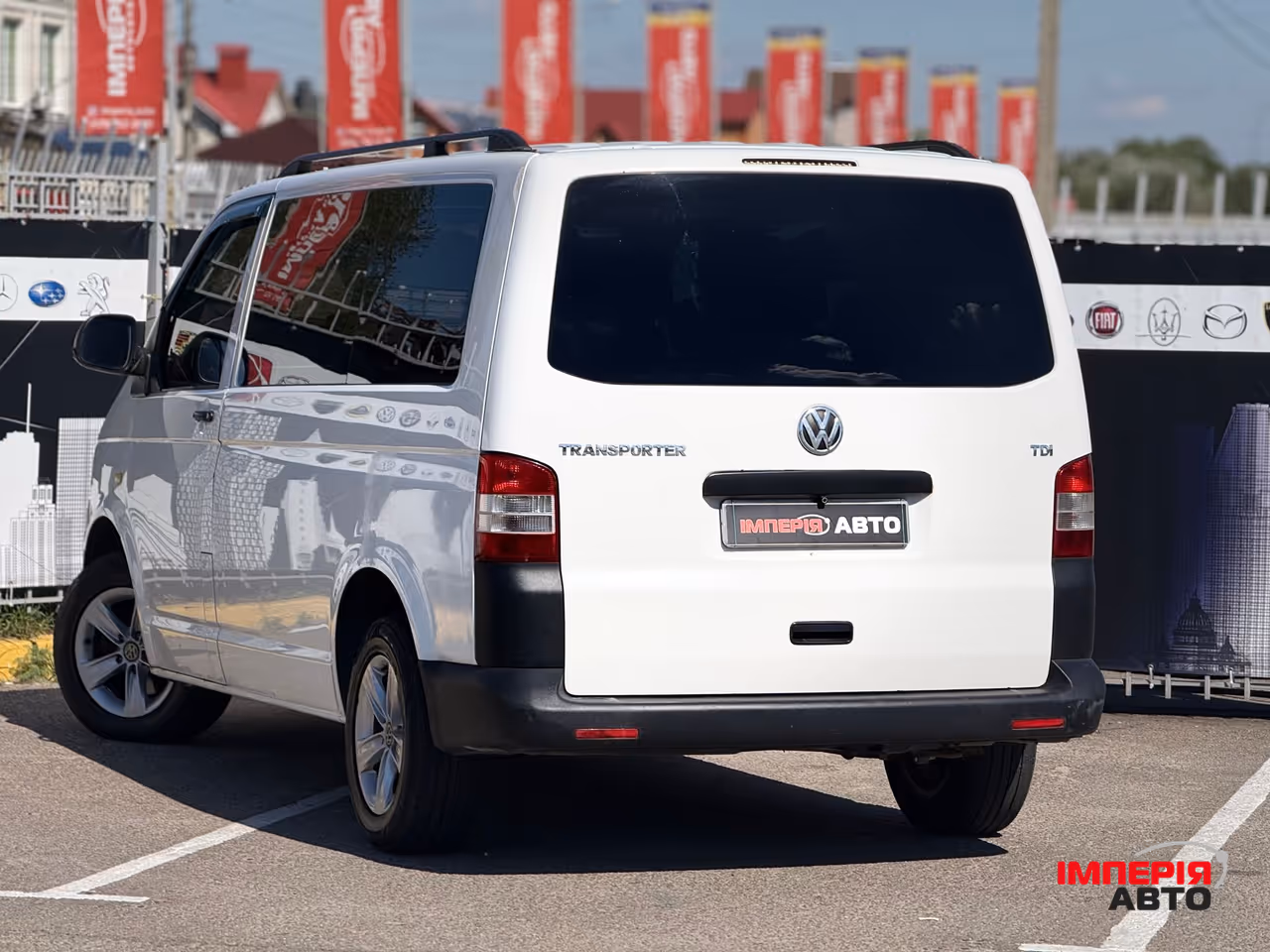 Volkswagen Transporter - фото 6