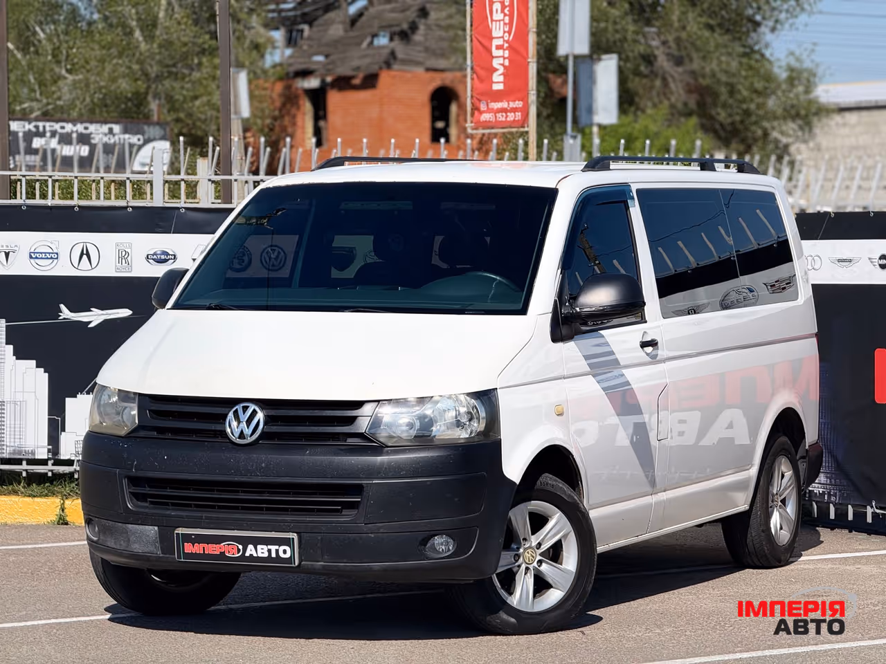 Volkswagen Transporter - фото 11
