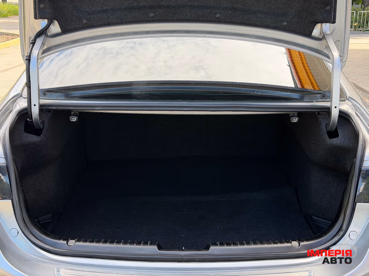 Mazda 6 - фото 12