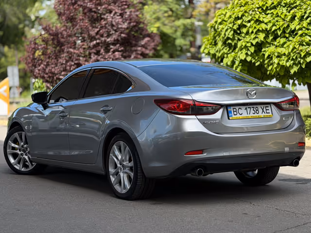 Mazda 6 - фото 3