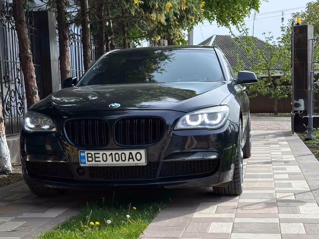 BMW 7 серії - фото 2