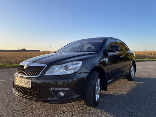 Skoda Octavia - фото 3