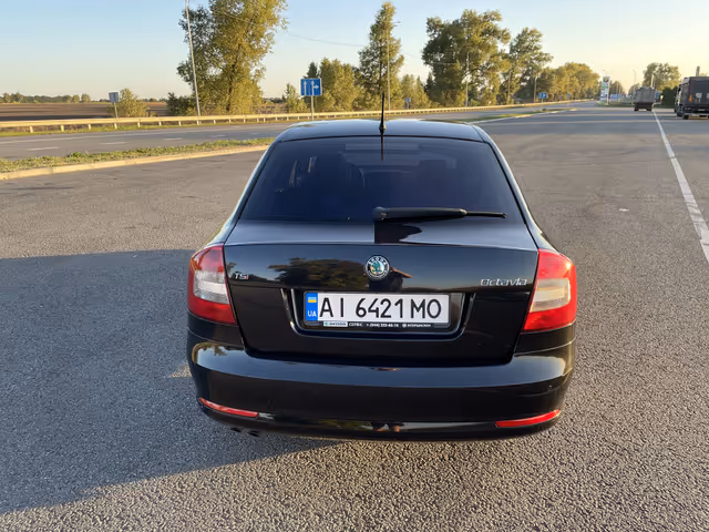 Skoda Octavia - фото 5