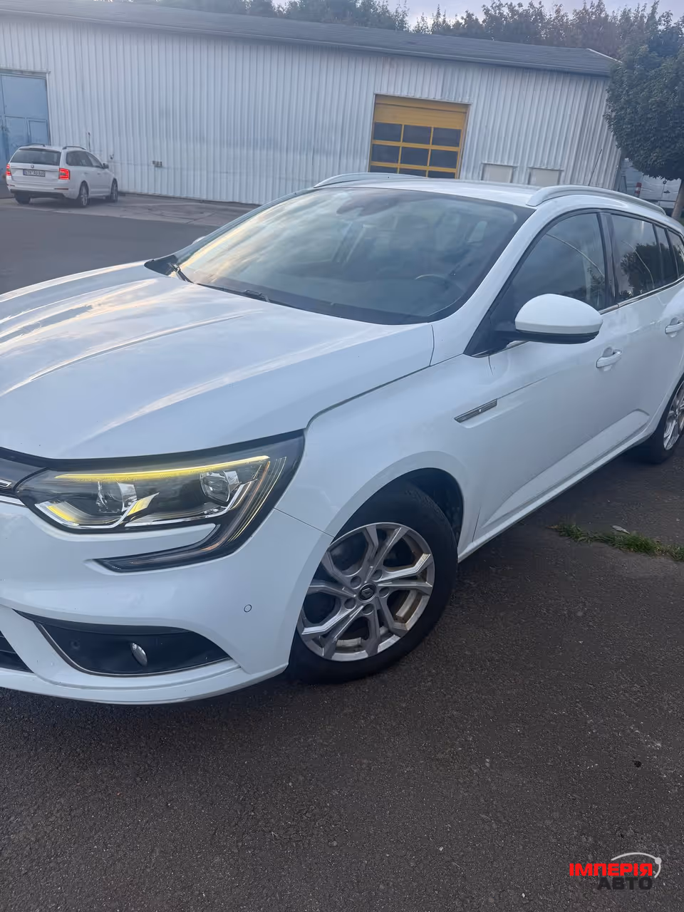 Renault Megane - фото 1