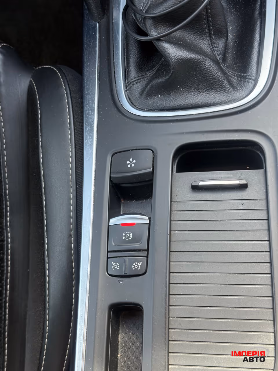 Renault Megane - фото 10