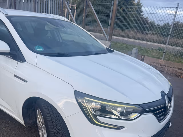 Renault Megane - фото 2