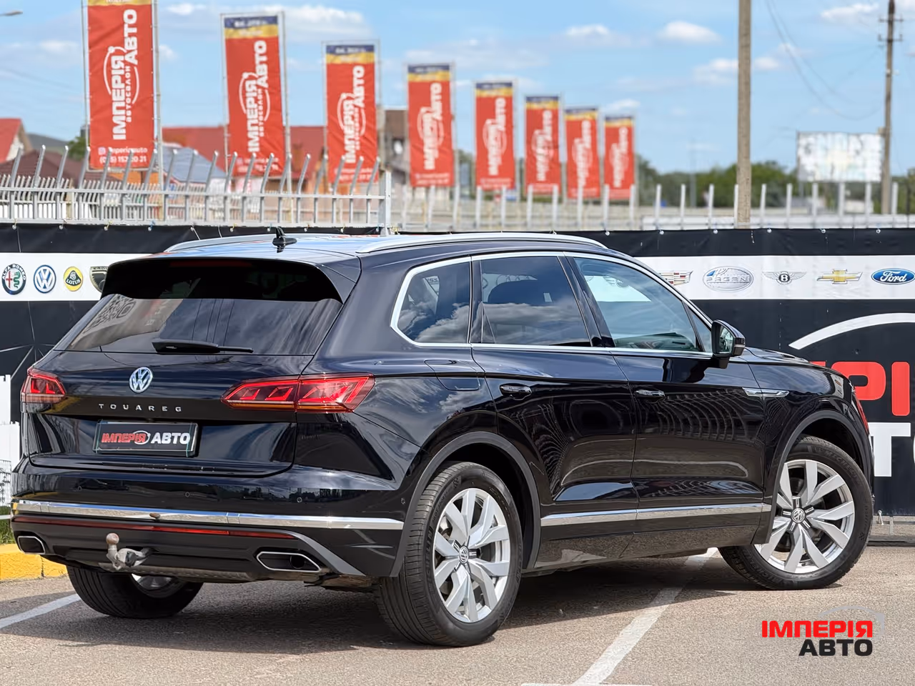 Volkswagen Touareg - фото 7