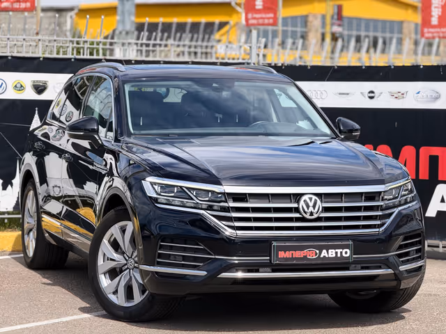 Volkswagen Touareg - фото 2