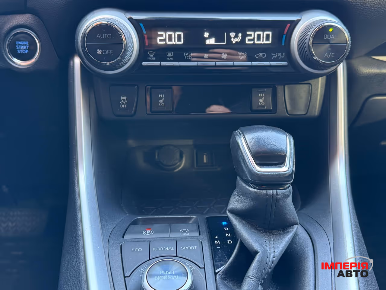 Toyota RAV4 - фото 19