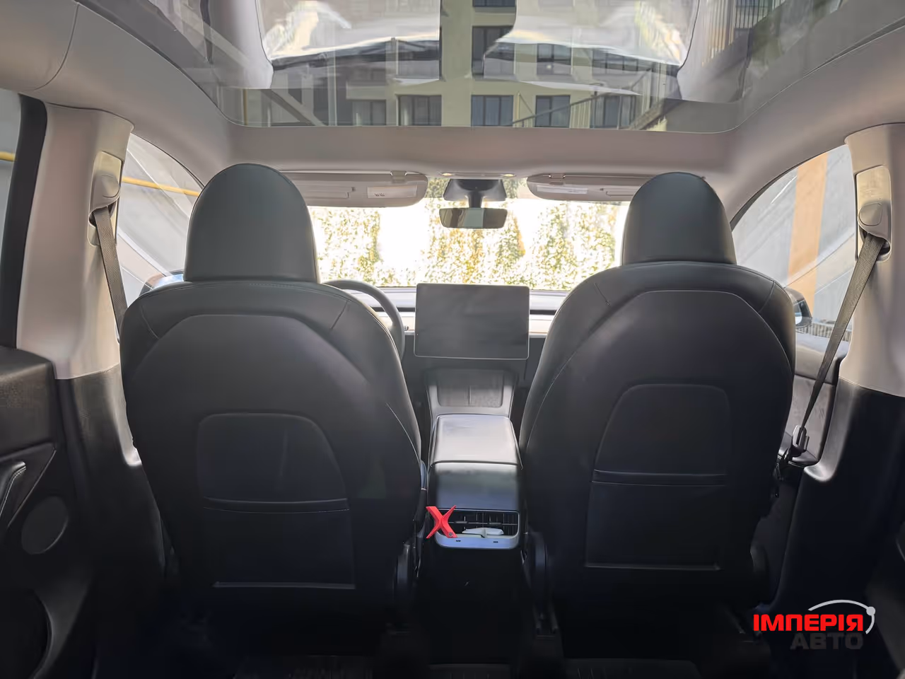 Tesla Model Y - фото 12