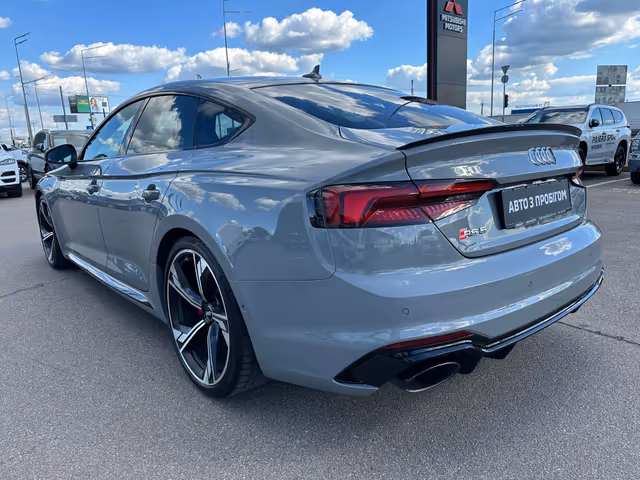 Audi RS 5 - фото 5