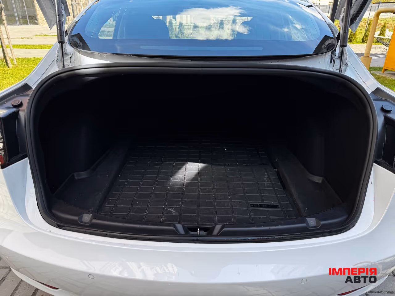 Tesla Model 3 - фото 14