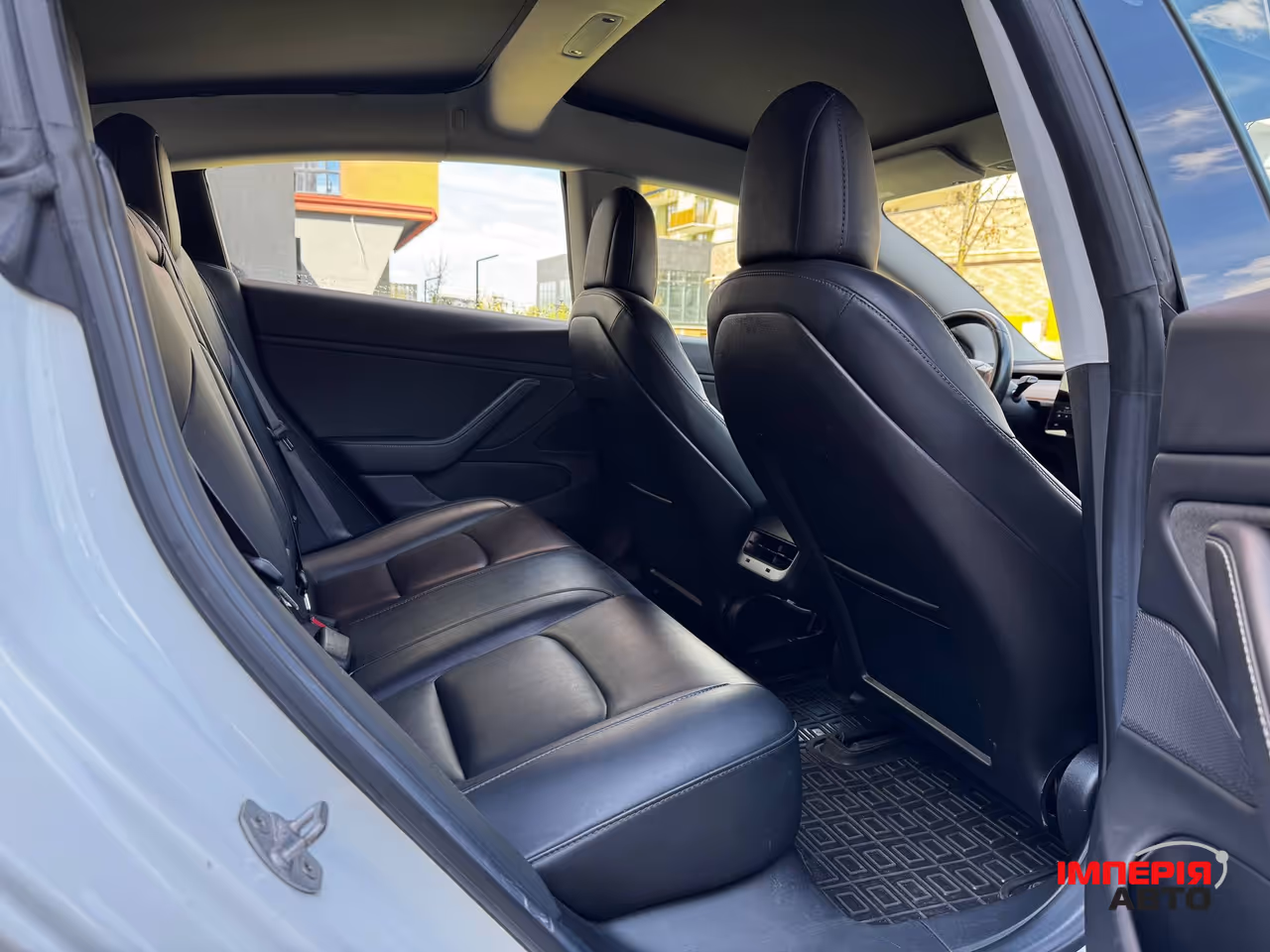 Tesla Model 3 - фото 15