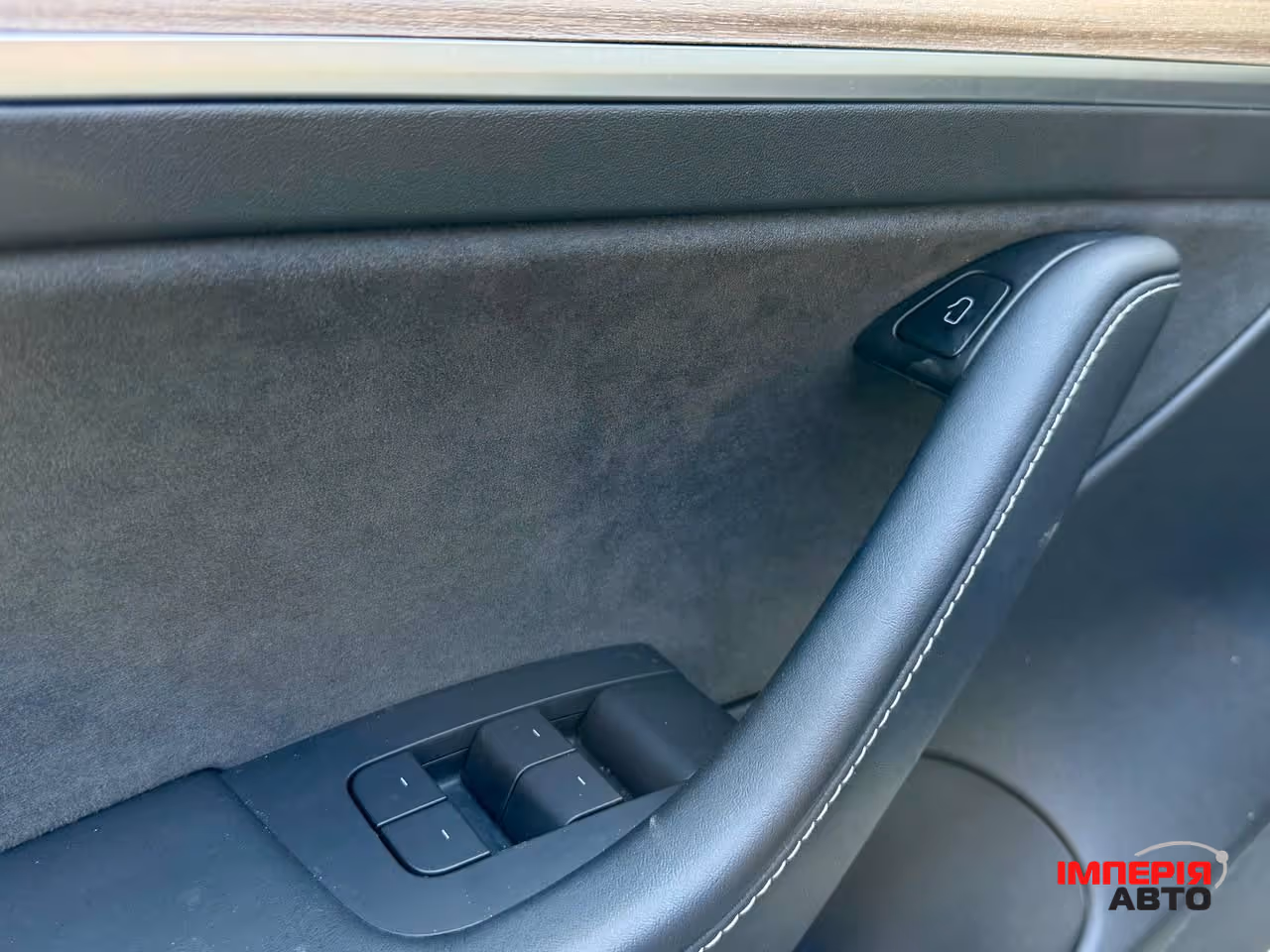 Tesla Model 3 - фото 18
