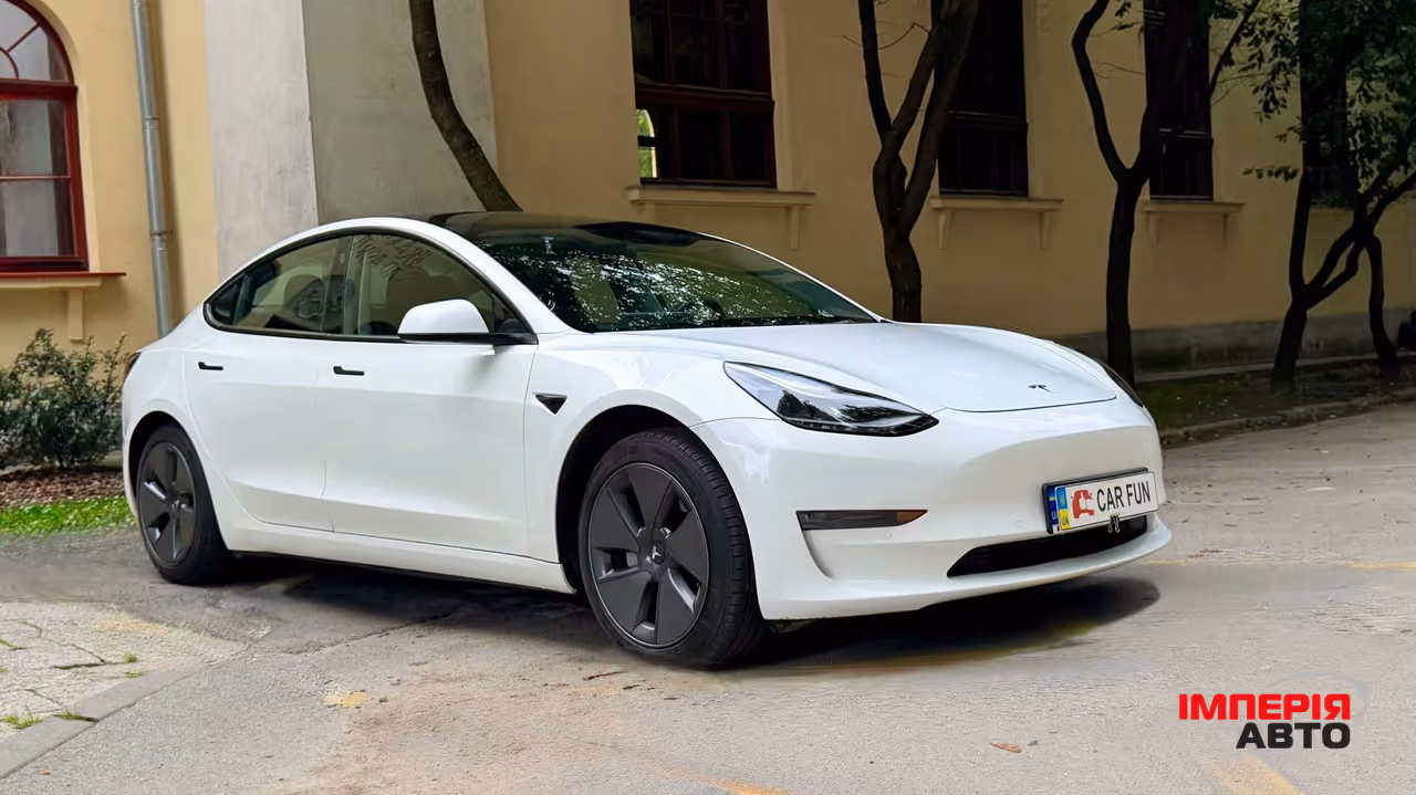 Tesla Model 3 - фото 3
