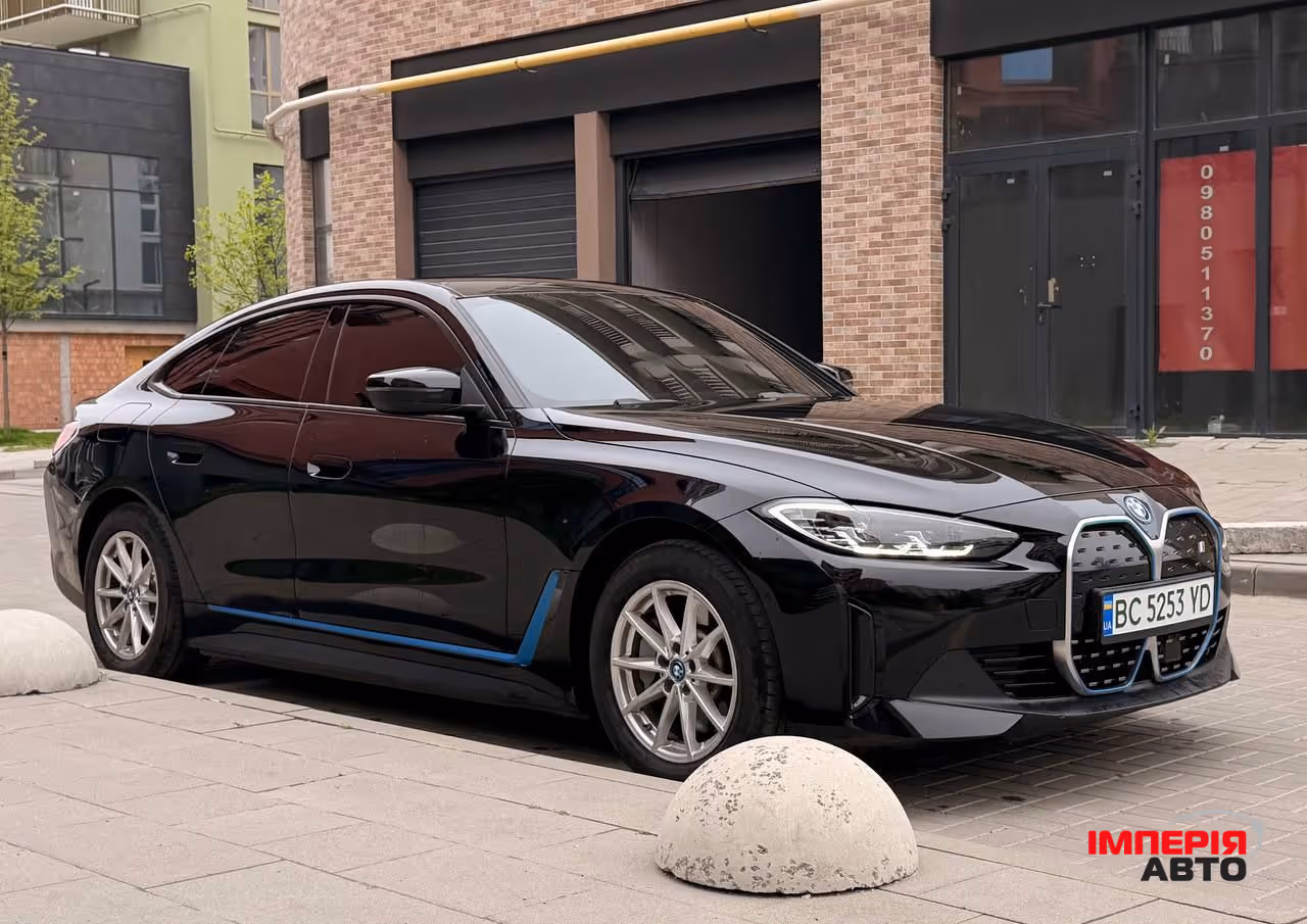 BMW i4 - фото 3
