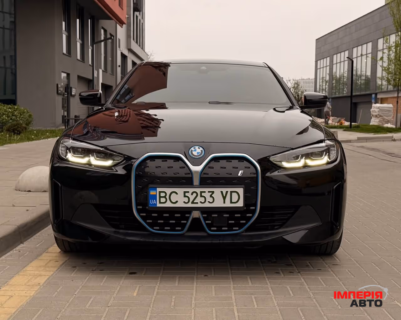 BMW i4 - фото 2