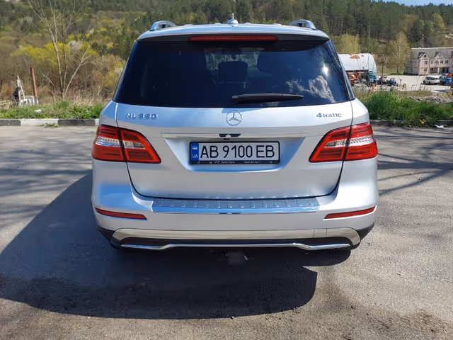 Mercedes-Benz M-Класс - фото 4