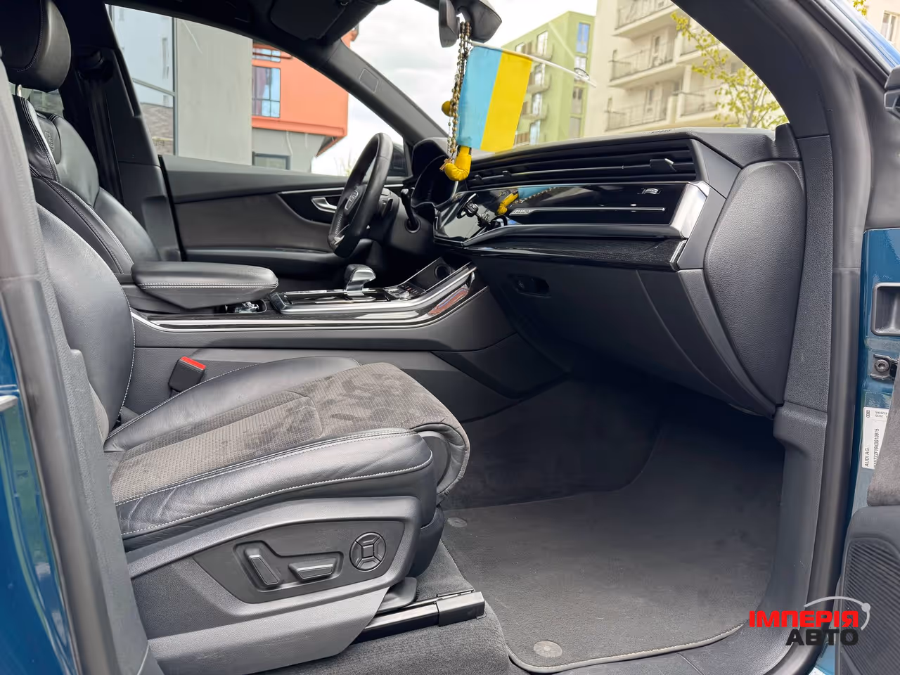 Audi Q8 - фото 20