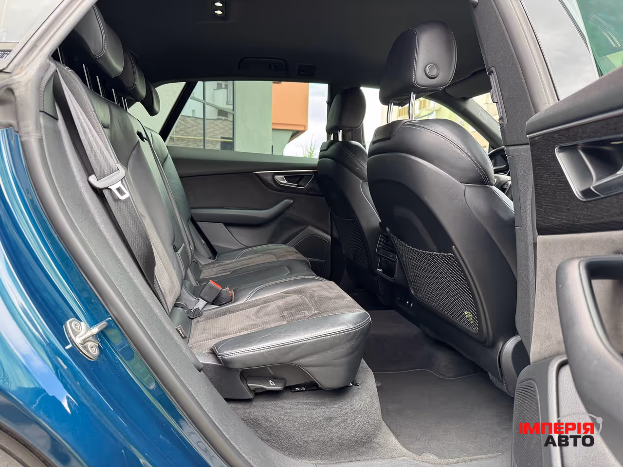 Audi Q8 - фото 19
