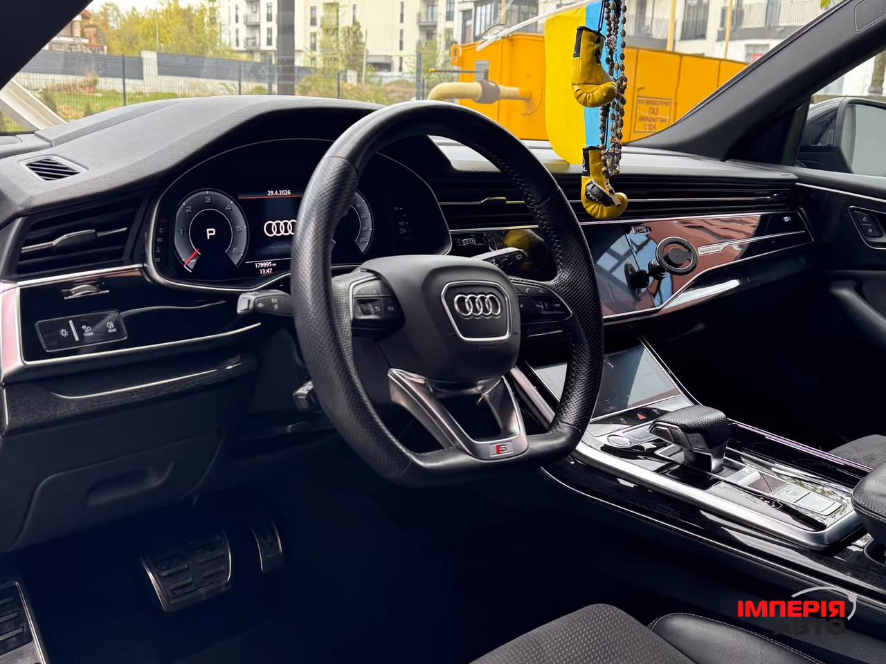 Audi Q8 - фото 11