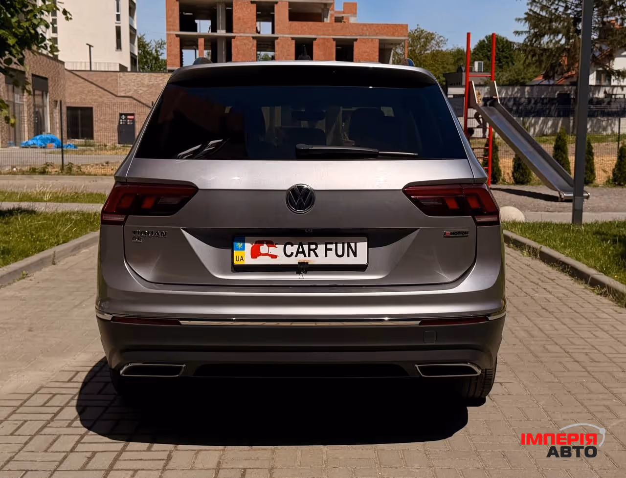 Volkswagen Tiguan - фото 4