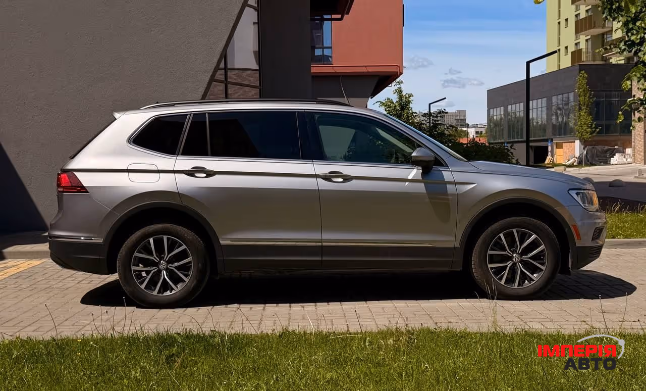 Volkswagen Tiguan - фото 6