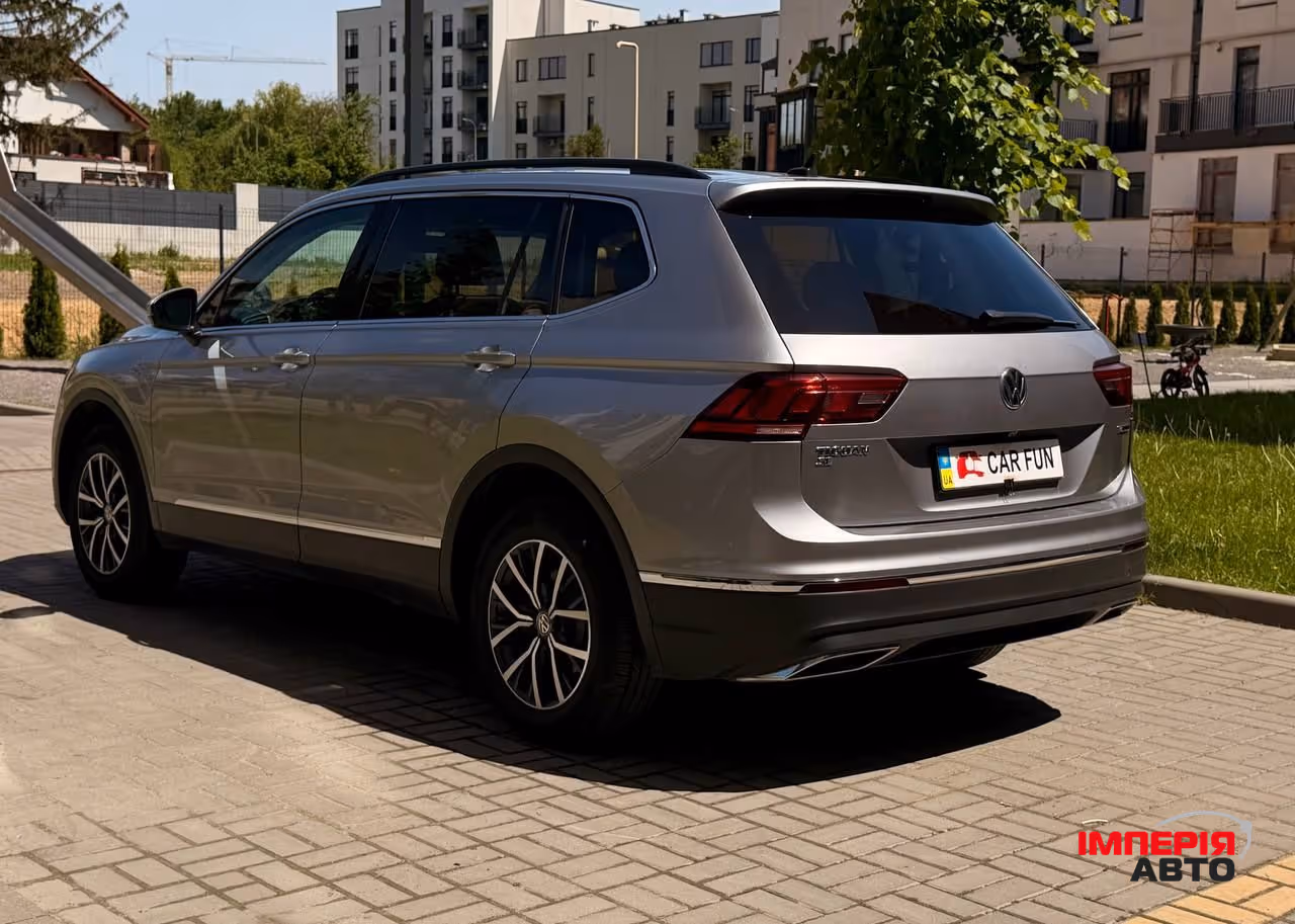 Volkswagen Tiguan - фото 3