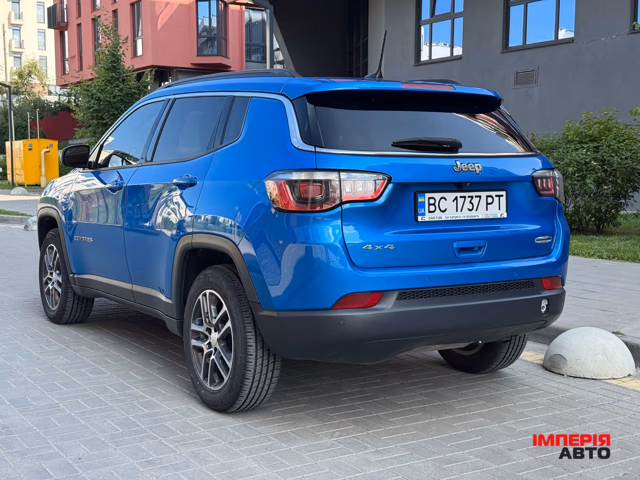 Jeep Compass - фото 6