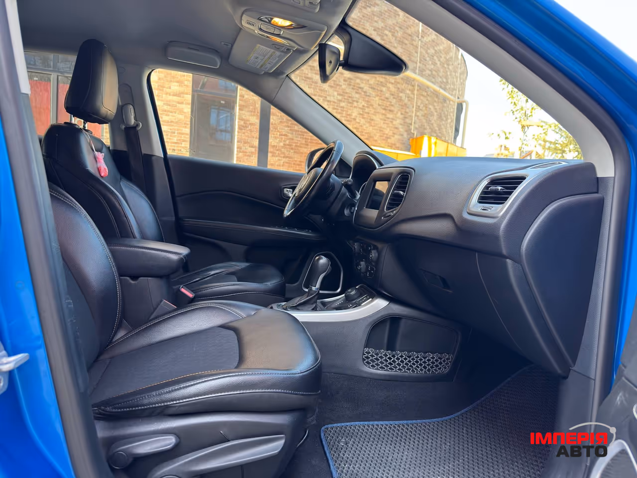 Jeep Compass - фото 17