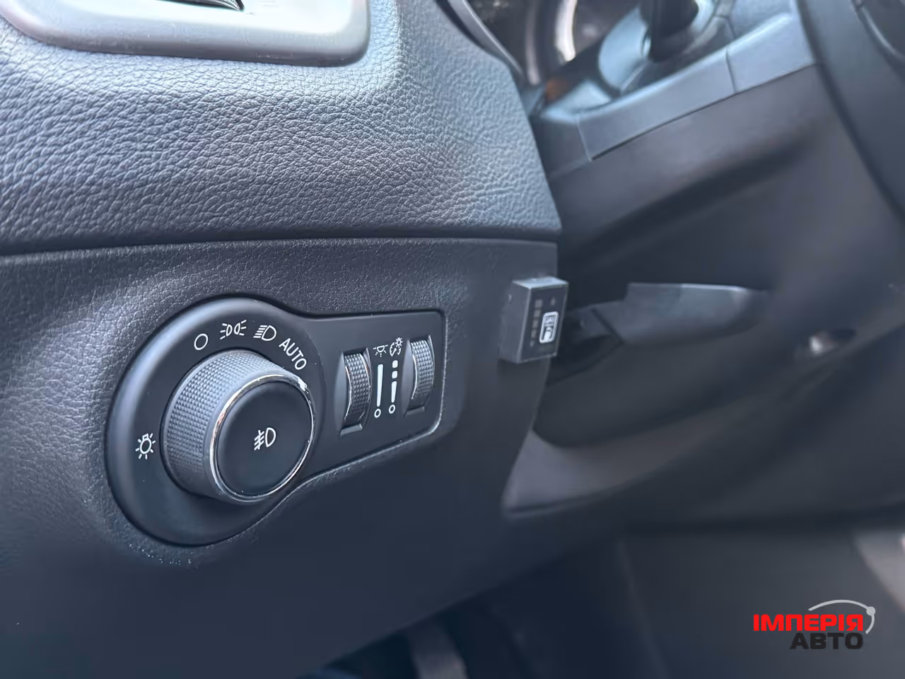 Jeep Compass - фото 11