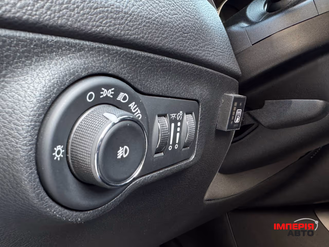 Jeep Compass - фото 12