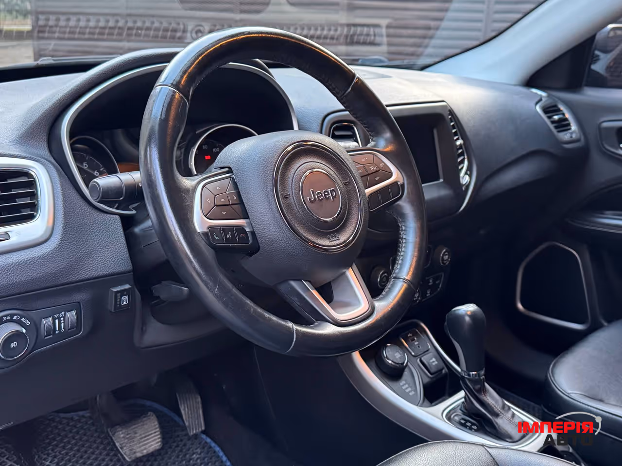 Jeep Compass - фото 9
