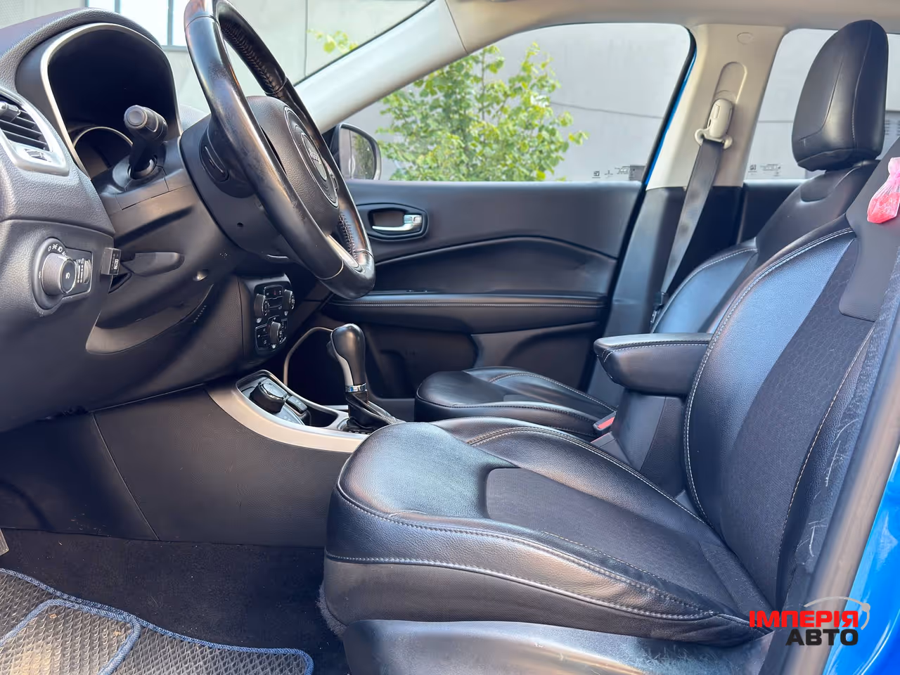 Jeep Compass - фото 13