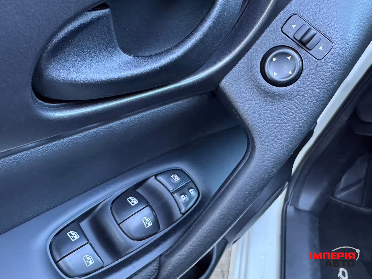 Nissan Qashqai - фото 10