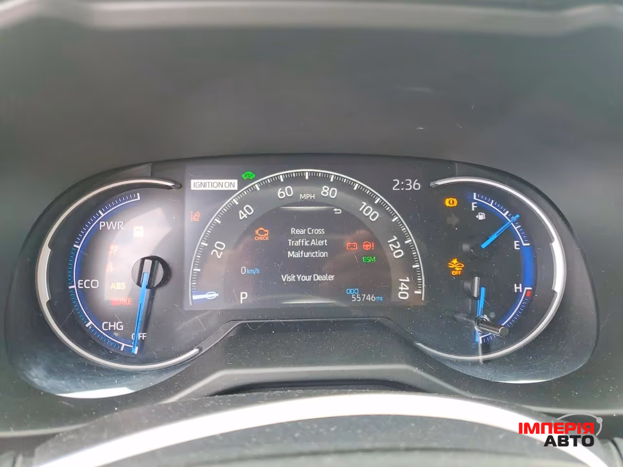 Toyota RAV4 - фото 8