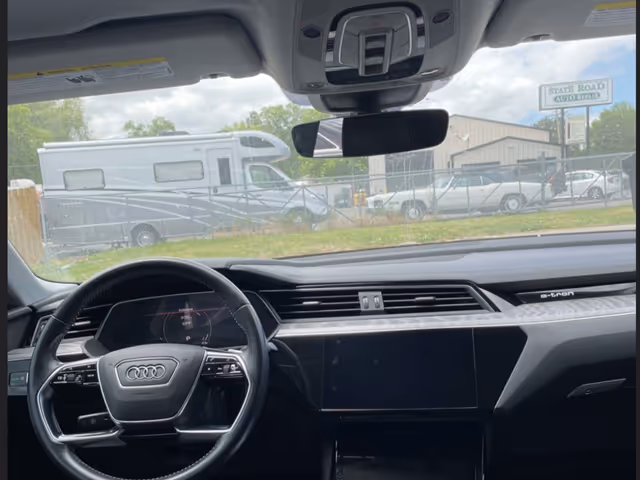 Audi e-tron Sportback - фото 4