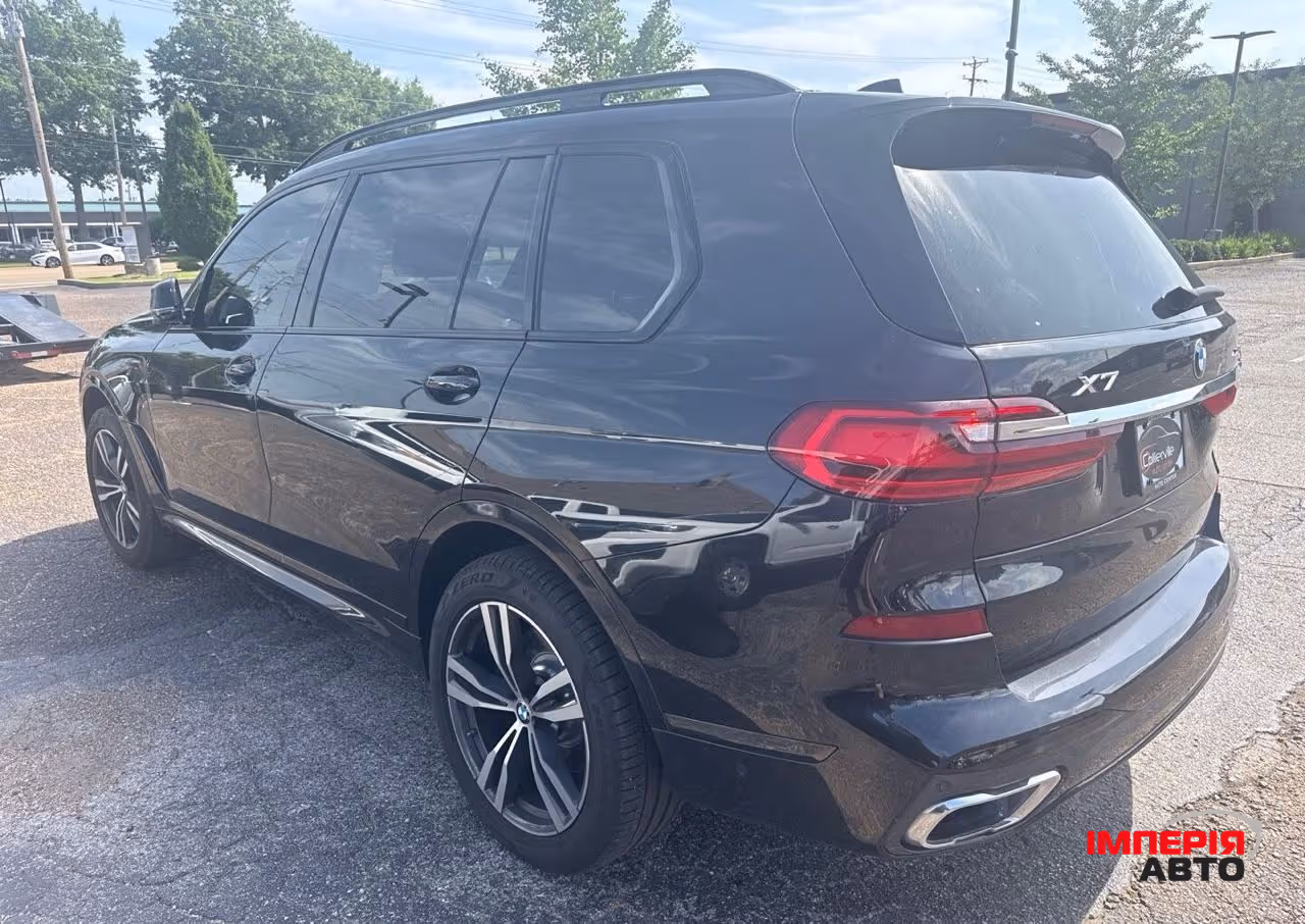 BMW X7 - фото 7