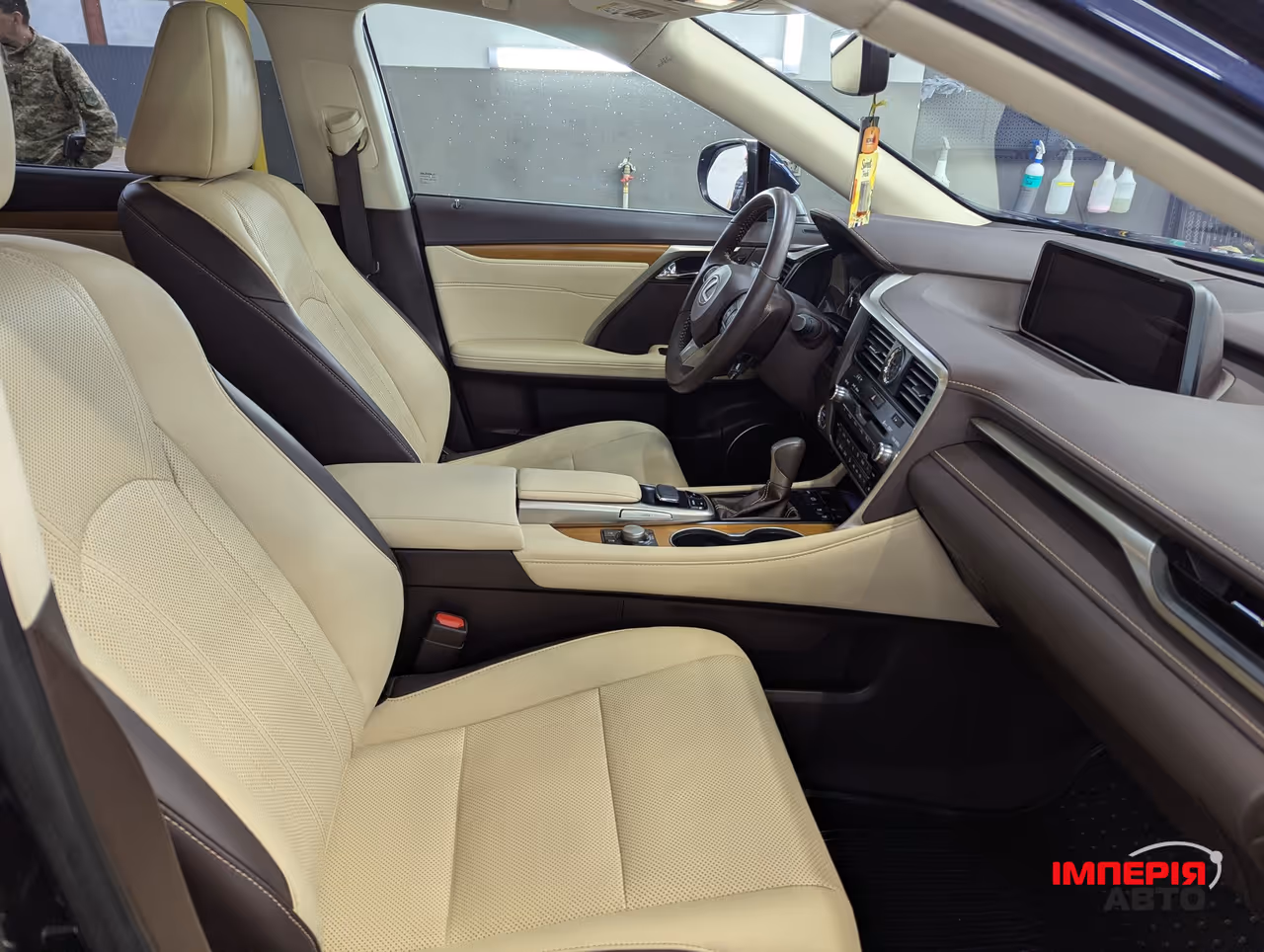 Lexus RX - фото 14